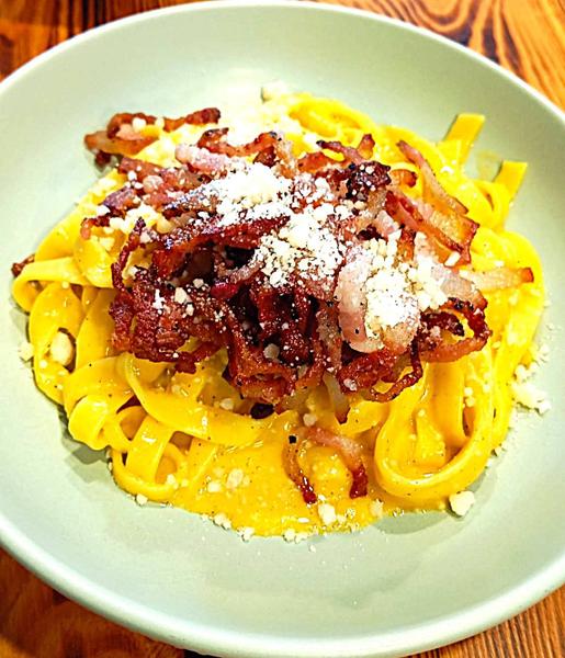 Paste cu sos Carbonara Autentica